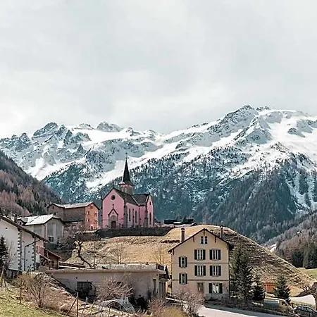 Πανδοχείο Du Mont Blanc 2*