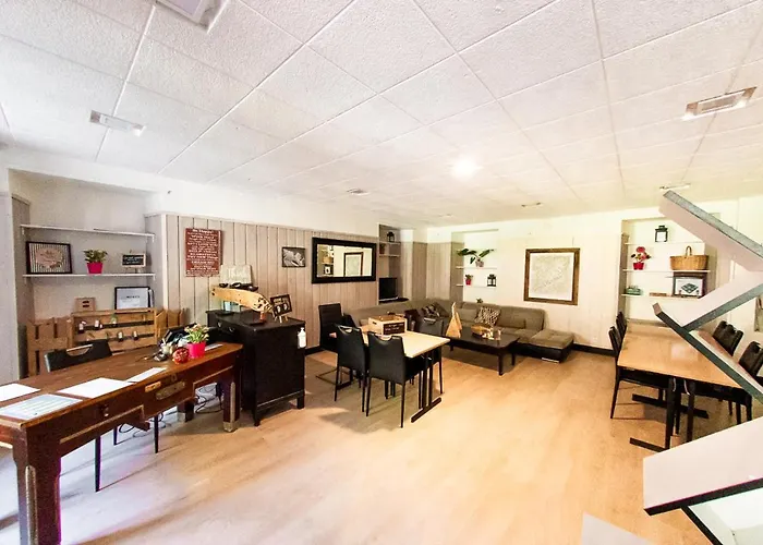 Du Mont Blanc Penzion Trient